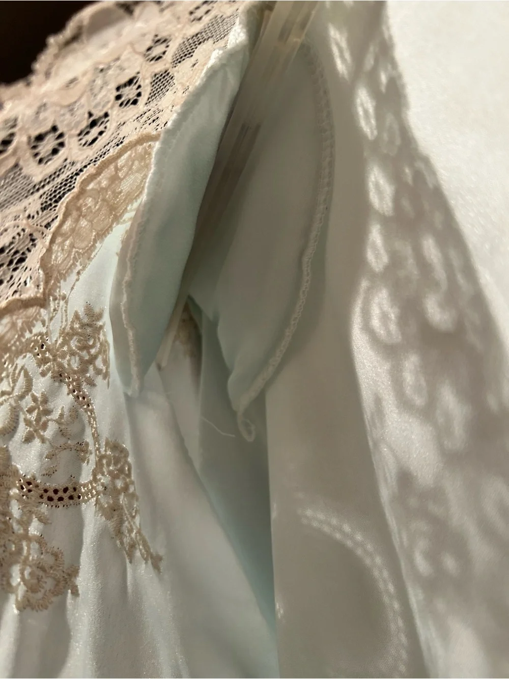 Vintage Miss Dior Silky Lace-Trim Robe in Vibrant Icy Blue - Immaculate Cond. - Picture 5 of 5